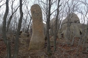 금정산 여근석-미륵봉-남근석