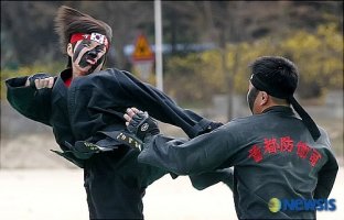 특공무술(발차기)
