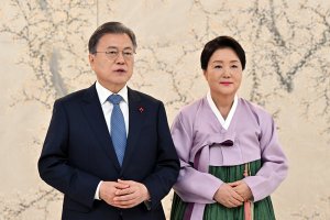 서울행정법원 "文정부 청와대비서실 특활비・김정숙 여자 의전비 공개해야"
