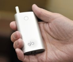 日本示範販売新型タバコ人気過熱で顧客の間体当りけんか