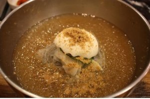 [냉면의 맛과 멋] 가지각색 매력의 지역별 냉면& 맛을 upgrade 시켜줄 꿀 TIP!