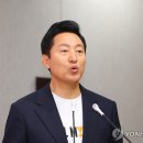 이재명 “매우 부족하고, 거칠고, 불편”···윤 대통령 직격 이미지