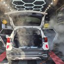 세차하는 남자 이미지