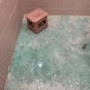 구로-현장-구로-2720 | 화장실유리파티션 깨졌을때 파손 청소