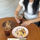 리틀앤머치 | 강남구청역카페 파네토네 디저트맛집 리틀앤머치 내돈내산