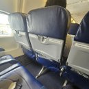 F8621 | 캐나다 Flair Airline 플레어항공 F8621 토론토 캘거리행 탑승 후기, 수하물 파손, 분실 접수 후기