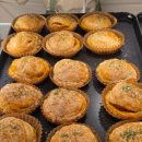 (주)치즈크리에이티브 | [성동/서울숲] 뚝섬 핫플 미트파이 전문점 호과당 방문 후기 (성수동 맛집/서울숲 맛집/서울숲 디저트)