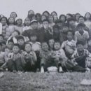5학년3반의 개구장이들 봄소풍날 김규련선생님과 함께 이미지