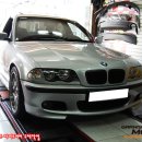 BMW E46 3시리즈 E46 전기형 전용 라이트커버 교체작업 (BMWE46엔젤아이BMWE46HIDBMWE46라이트커버스포일러BMWE46바디킷BMWE46그릴BMWE46휠BMWE46머플러BMWE46 이미지