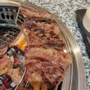 ​입 안에서 사르르 녹아내리는 소 왕갈비의 신세계, 길동 맛집 '정육곳간' 솔직 후기!