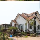 호수언저리산토리니 이미지