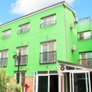 초록 펜션 이미지