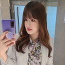 [오늘의 OOTD] <b>러브</b><b>패리스</b> 스커트와 이프니 블라우스 & JJ지고트 크롭자켓