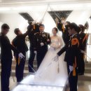 군사1기 김경철선배님과 박하나님의 결혼식 사진입니다. 이미지