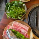 이향숯불갈비 - 남구 월평로159번길 19 | ​🥩 [맛집 탐방] 미나리와 바질의 환상적인 만남! 숯불구이 전문점 ‘오향돈’ 본점 솔직 후기