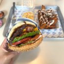 (주)다운타우너 잠실 | 송리단길 수제버거 맛집 '다운타우너' 후기 아보카도 버거, 고구마 프라이즈