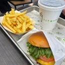 홍대전철역 4번출구 | 홍대입구역 4번출구 혼밥 가능 맛집 SHAKE SHACK(쉐이크쉑)메뉴 (1인세트)
