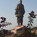 18/10/30 Indians cry foul over world's tallest statue - $430m tribute to independence leader is dismissed as a gimmick to help Narendra Modi's BJP 이미지