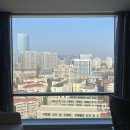 문화아파트 앞 횡단보도 | [칭다오 숙소 추천] 샹그릴라 vs 인터컨티넨탈, 5성급 인기 호텔 전격 비교(위치, 가성비, 내돈내산 후기)