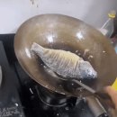 강풍에 맞서 싸우다 이미지