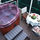 호수가에 펜션 이미지