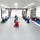 위풍당당 검무관 이미지