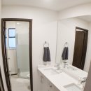 Furnished Room With Weekly Cleaner Near Skytrain 이미지