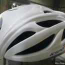 헬멧 조형물 이미지