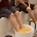 건강 셀프 발 마사지 이미지