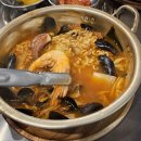 제주해물라면흑돼지키삼스 | 시원한국물해물라면 제주해물라면흑돼지키삼스서귀포안덕점
