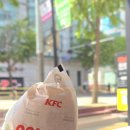 KFC 신메뉴 커넬버거 먹어봤어요｜진짜 맛있는지 확인해봄