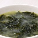 “식당 미역국이 유독 맛있는 이유”… 딱 1스푼 넣었더니 국물이 달라졌다' 이미지