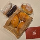 블랑제리(Boulangerie) 금정점(1-1) | [경기도/일산] 현대백화점 킨텍스 맛집 베이커리 블랑제리 탄｜코르네파이 맛집