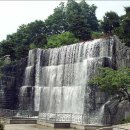 인공폭포 이미지