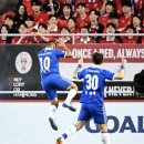 염기훈축구클럽 | [축구] 박지성을 수원에서 실제로 본다고? 3만 8천 명이 몰린 레전드 매치, 티켓값이 왜 그랬는지 팩트...