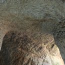 [보문산 파고든 동굴, 누가 왜?] ④동구 세천에 주민들 동원된 방공호…곡괭이 자국에 숙연 이미지