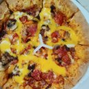 요기요App앱 Domino's pizza 🍕 도미노 피자 불고기 체다 스타라이트 🌟피자 더블 치즈 엣지 피클 소스 IU 아이유 광고 이미지
