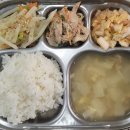 3월3일-백미밥,북엇국,닭고기 장조림,감자채볶음,배추김치 이미지