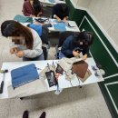 청소년 한땀한땀 바느질 공예 이미지