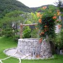 연못이 있는 집 이미지