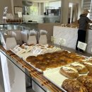 UR(경주시)-[단석로]-하-1 | CAFE BOAZ] 뷰와 분위기가 너무 좋고 소금빵 찐 맛집이였던 단석가 찰보리빵 건천점 내돈내산 후기