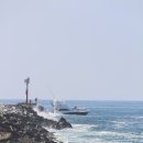 아침 산책 - The Wedge/West Jetty view in Newport Beach, CA [8:30 A.M., July 20, 2017 - PDT] 이미지