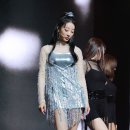 아래로