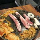 82wa김치솥뚜껑삼겹살