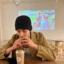 A baby cute drinking his coffee hahaha I love so much.🤭🤍👶 이미지