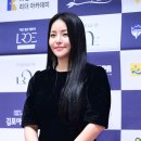 미소머금고 이미지