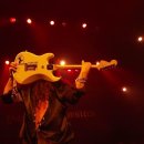 Yngwie Malmsteen - Far Beyond The Sun 이미지