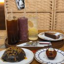구덕로 | [부산 서구 동대신동카페] 늦게까지 여는 디저트 맛집 &#34;코노셔(CONNOISSERUR)&#34;(마들렌 맛집)