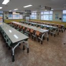 인제초등학교 | 강원도 인제 초등학교 급식실의 화사한 변신! 서우산업 이동식 스툴 테이블 설치 후기