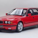 1:18 오또모빌 BMW E34 M5, E61 M5 투어링 판매 (가격인하) 이미지